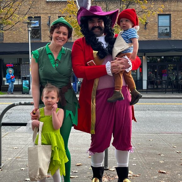 Disney CAPTAIN HOOK Deluxe Adult Halloween Costume - Picture 6 of 6